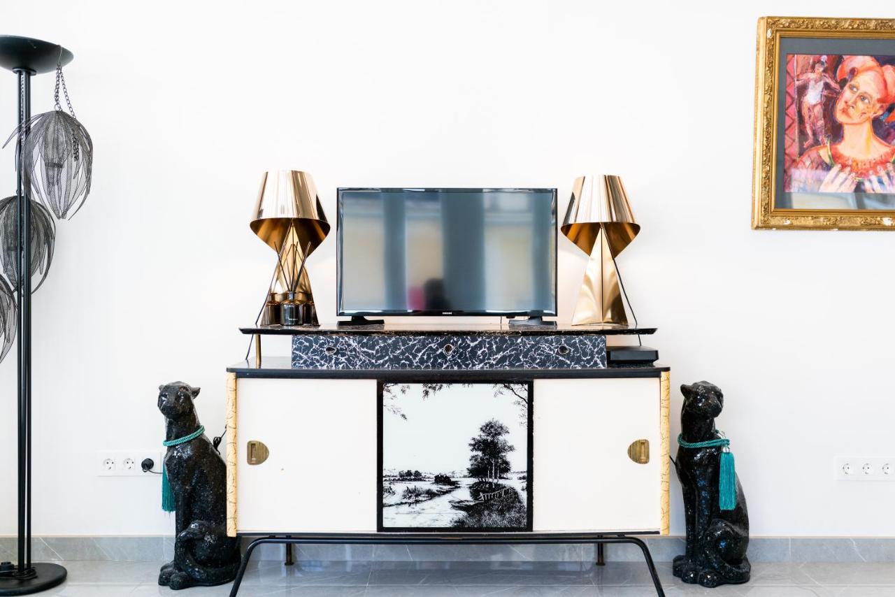Elegante Y Centrico Alojamiento En Granada 아파트 외부 사진